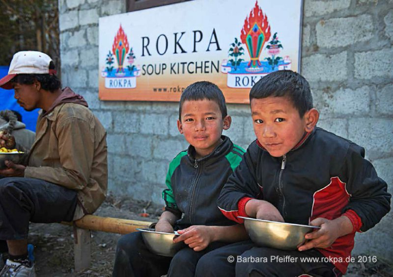 Rokpa Suppenküche in Nepal